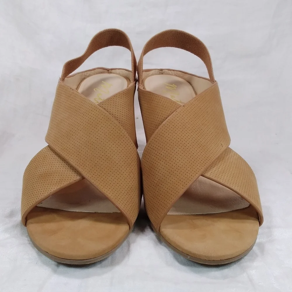 Matisse Harlow Cognac Brown SANDALS Womens Size 10M Criss Cross Perforated Wedge